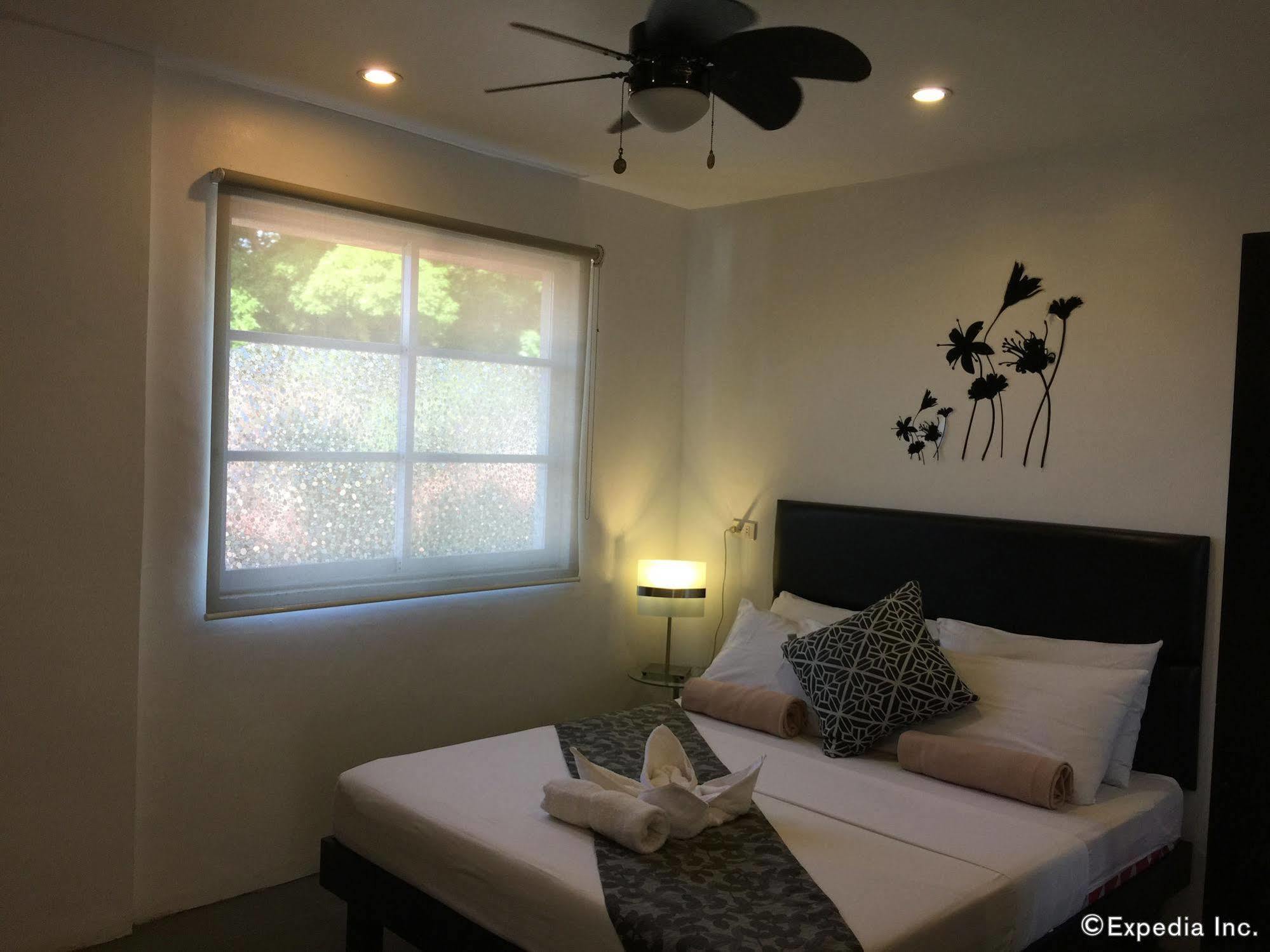 Reddoorz Micasa Lodge Coron Palawan Exterior foto